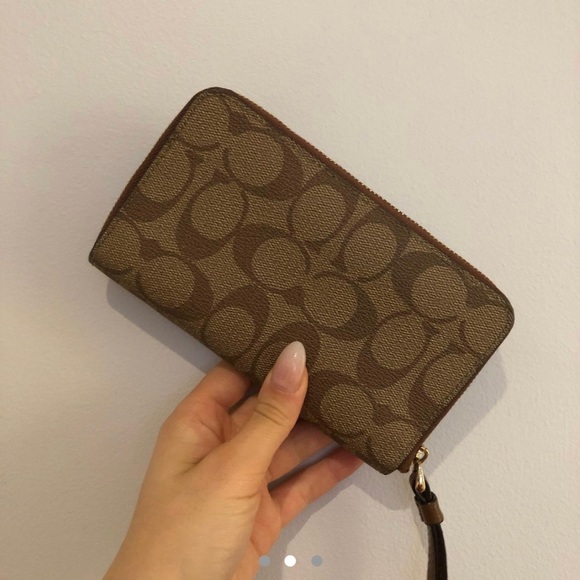 Coach Wallet - Picture 2 of 3